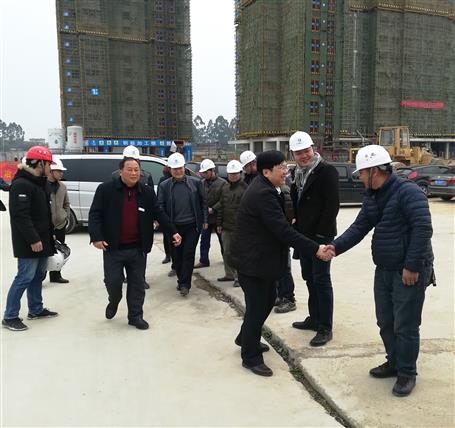 羅濤到冶建公司項(xiàng)目現(xiàn)場(chǎng)慰問和檢查指導(dǎo)工作