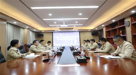 覃振華：青年員工要有格局、有能力、有擔(dān)當(dāng)